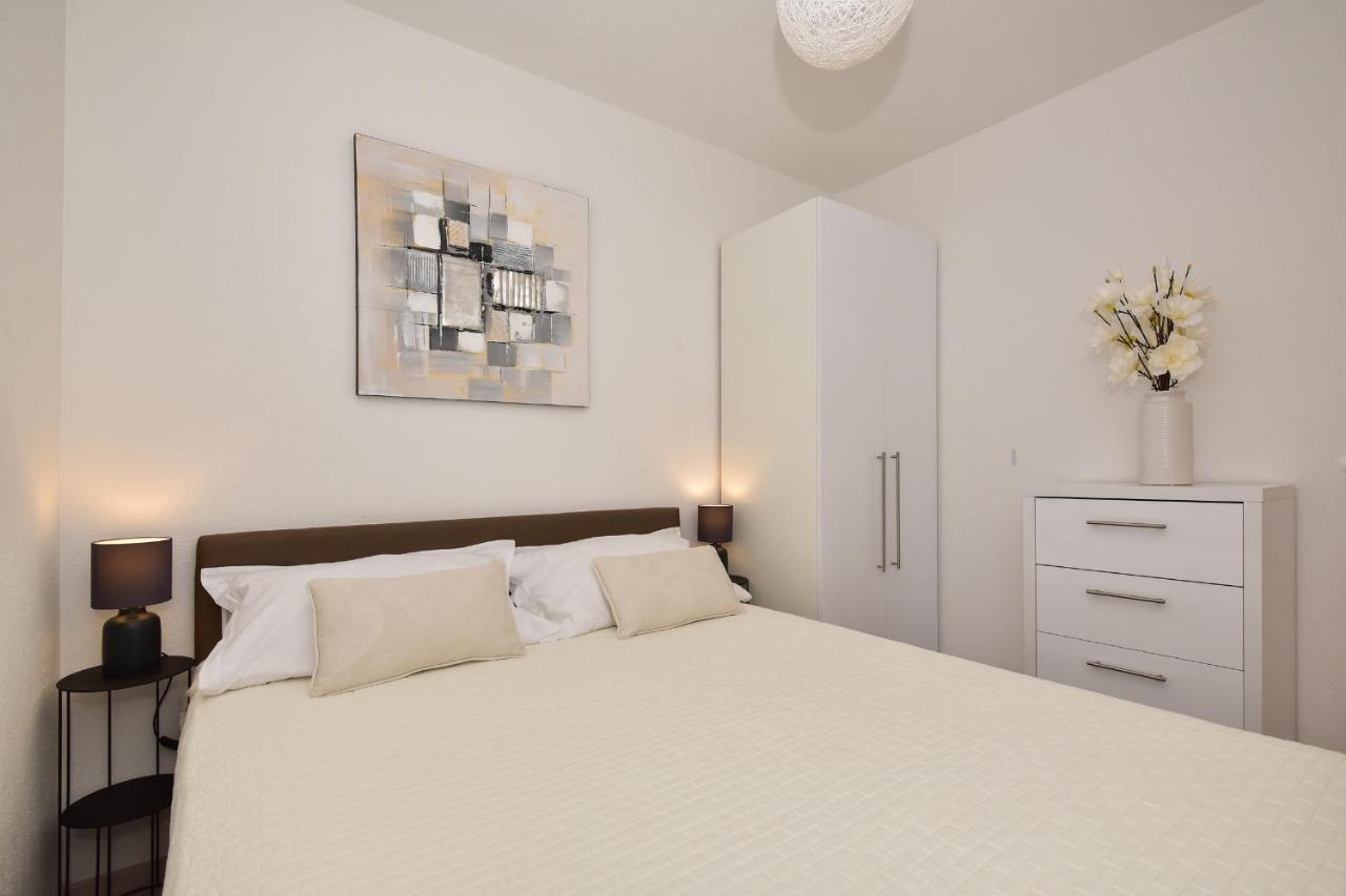 Apartman Luka Igrane Exterior photo